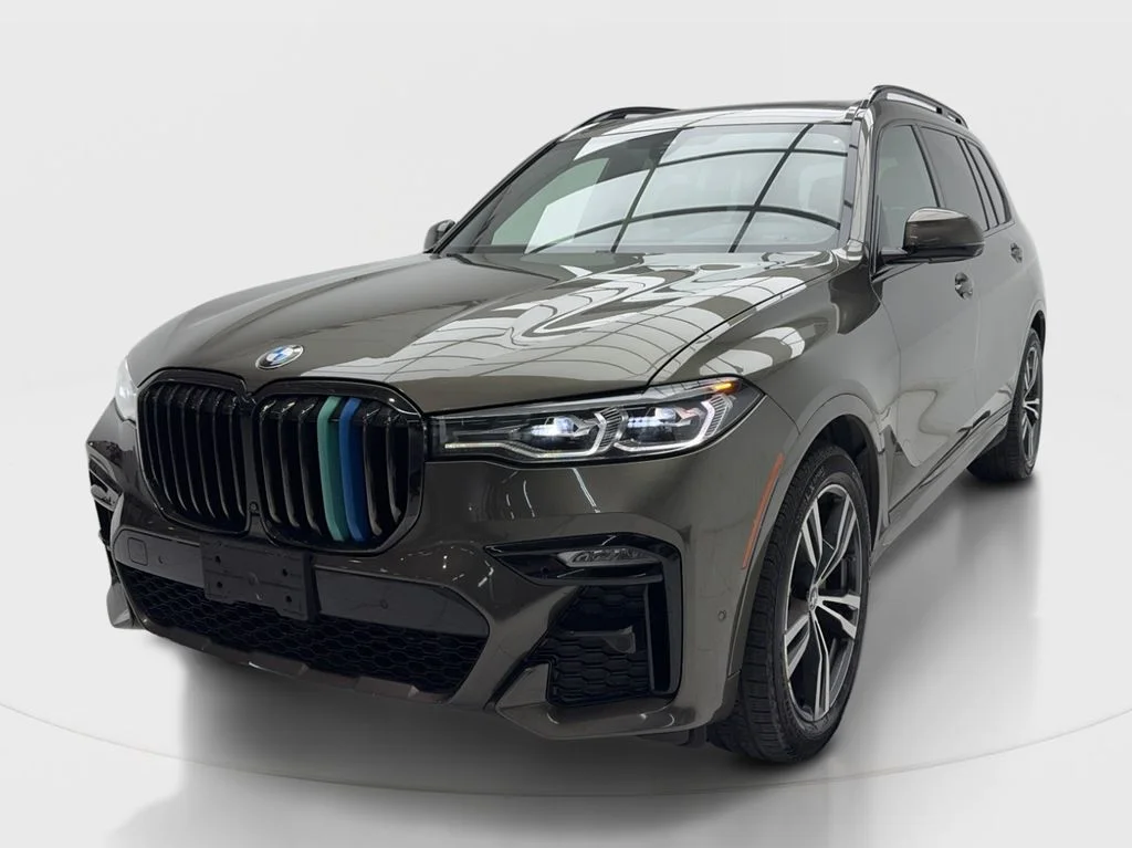 Used 2022 Green BMW xDrive40i image 4