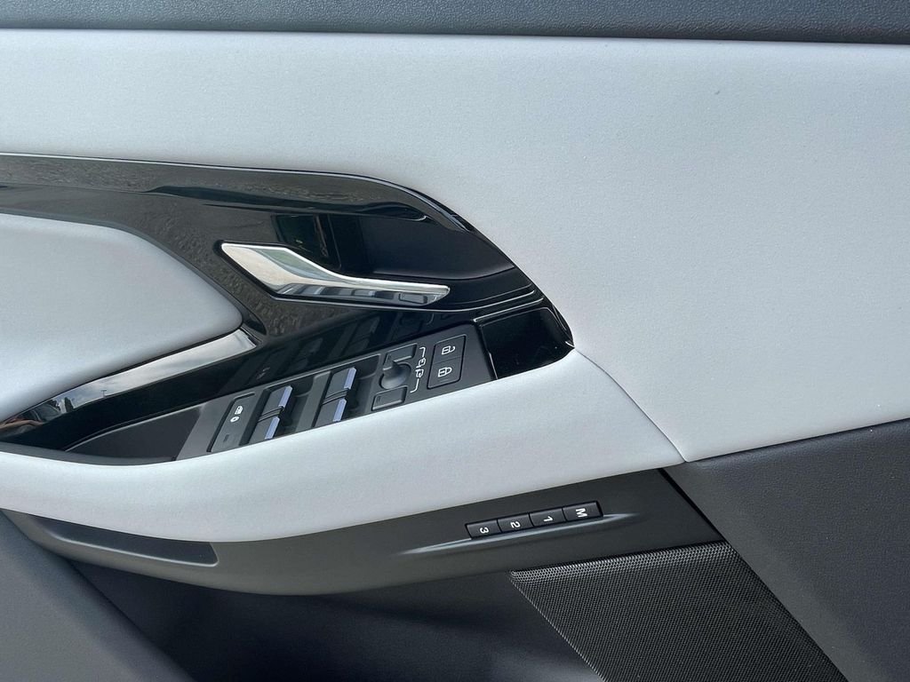 New 2026 Tribeca Blue Land Rover S image 35