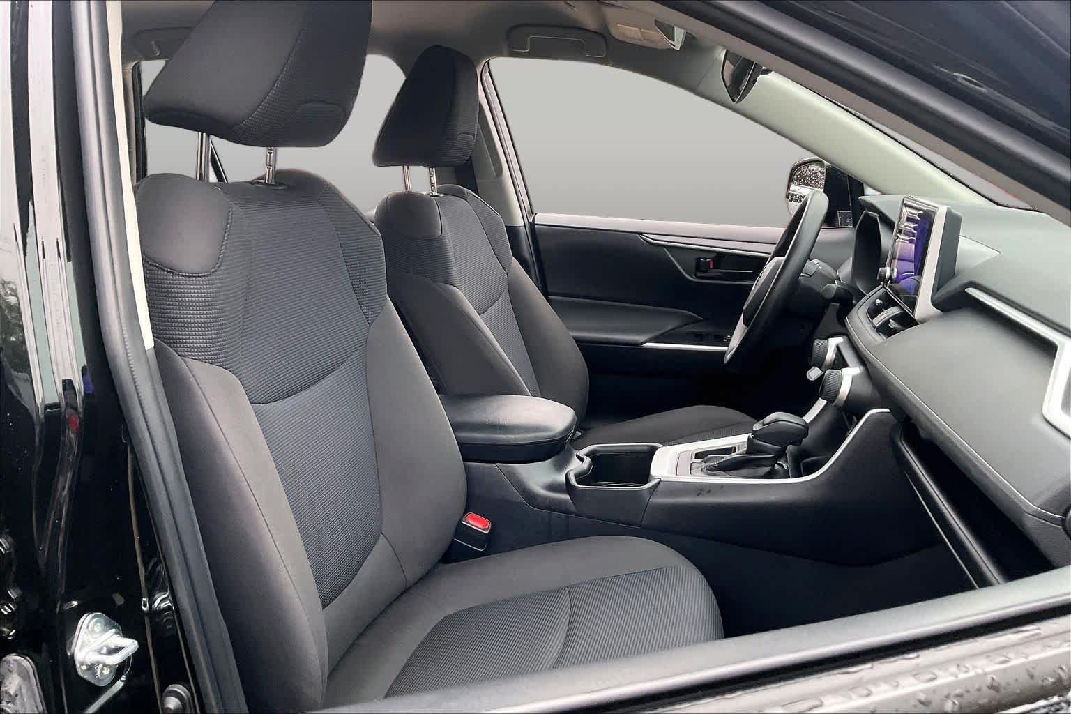 Used 2025 Midnight Black Metallic Toyota LE image 9