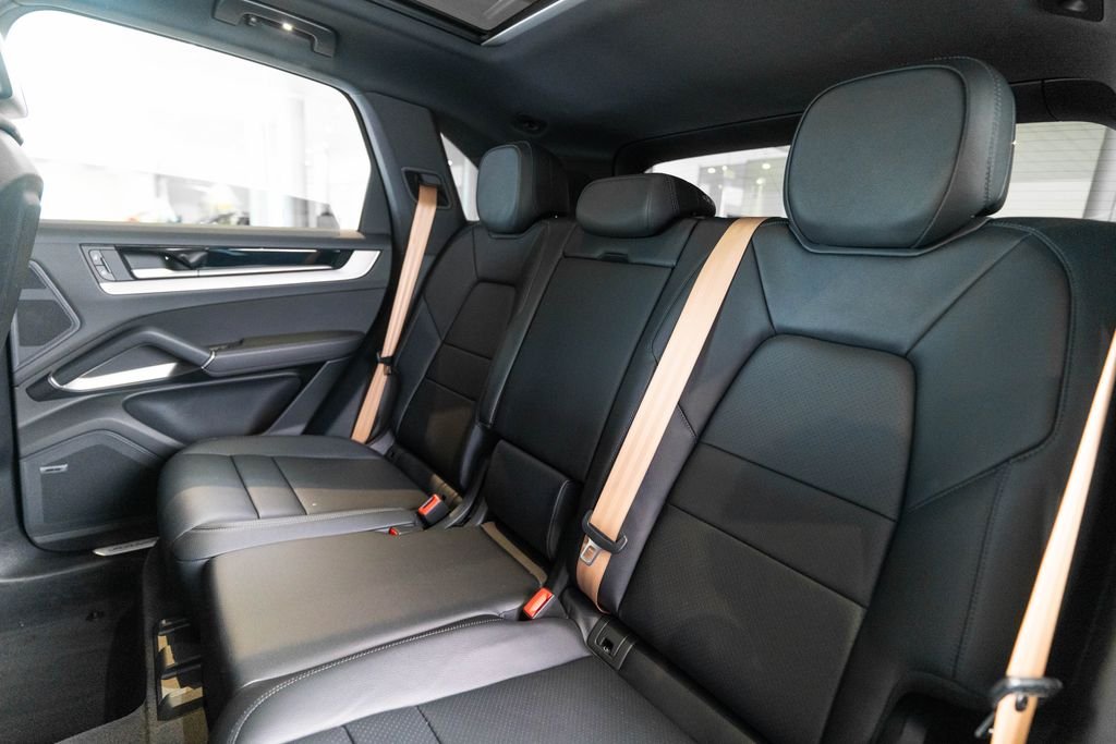 Used 2025 Beige Porsche Base image 36