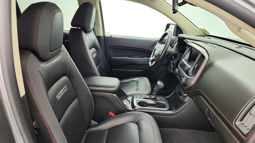 Used 2019 Satin Steel Metallic GMC 4WD Crew Cab 128.3