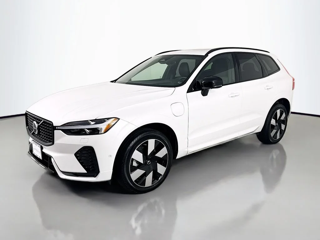 Certified Used 2024 Crystal White Volvo Ultimate image 1
