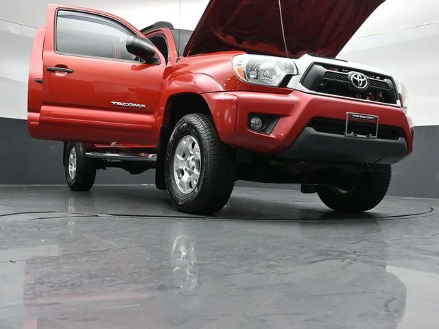 Used 2013 Red Toyota Base image 52