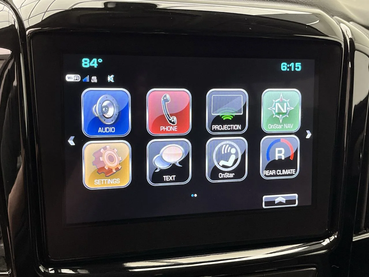 Used 2019 SUMMIT WHITE Chevrolet LT Cloth image 20