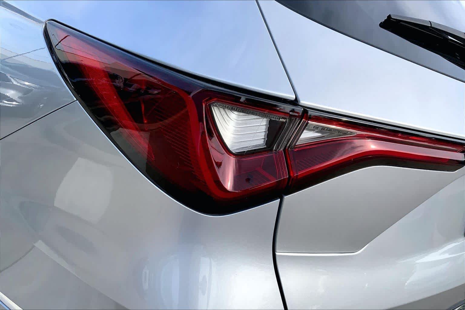 Used 2026 Solar Silver Metallic Acura w/Technology Package image 28