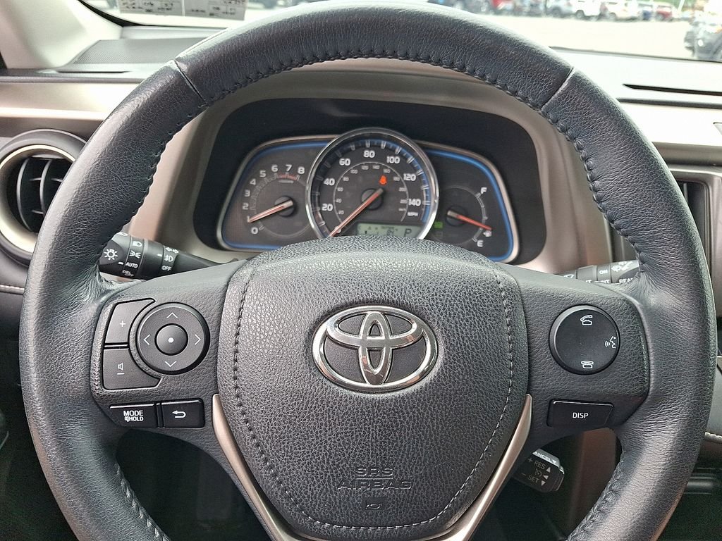 Used 2015 Brown Toyota Limited image 22