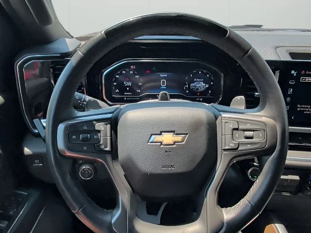 Used 2025 Black Chevrolet High Country image 29
