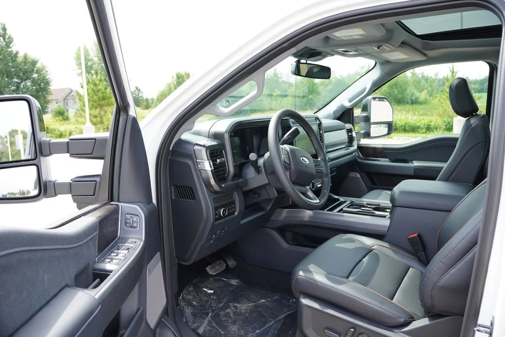 New 2026 Star White Metallic Tri-Coat Ford Lariat image 11