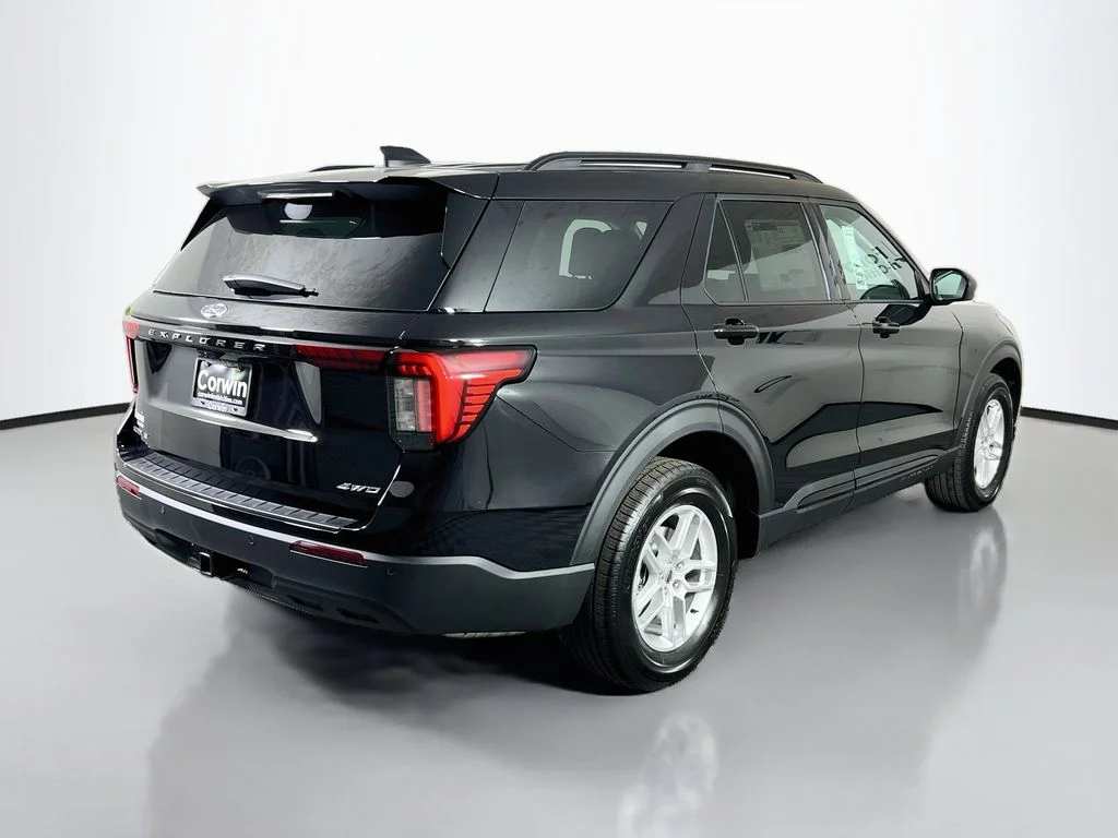 New 2026 Agate Black Metallic Ford Active image 15