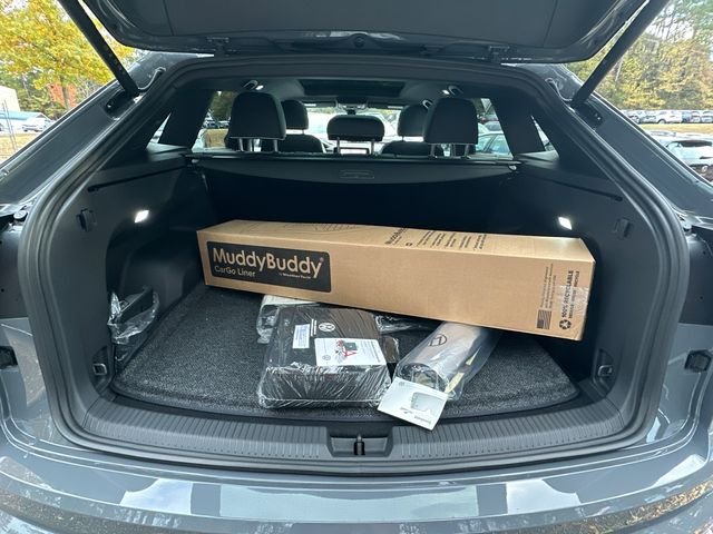 New 2026 Gray Volkswagen 2.0T SEL Premium R-Line image 18