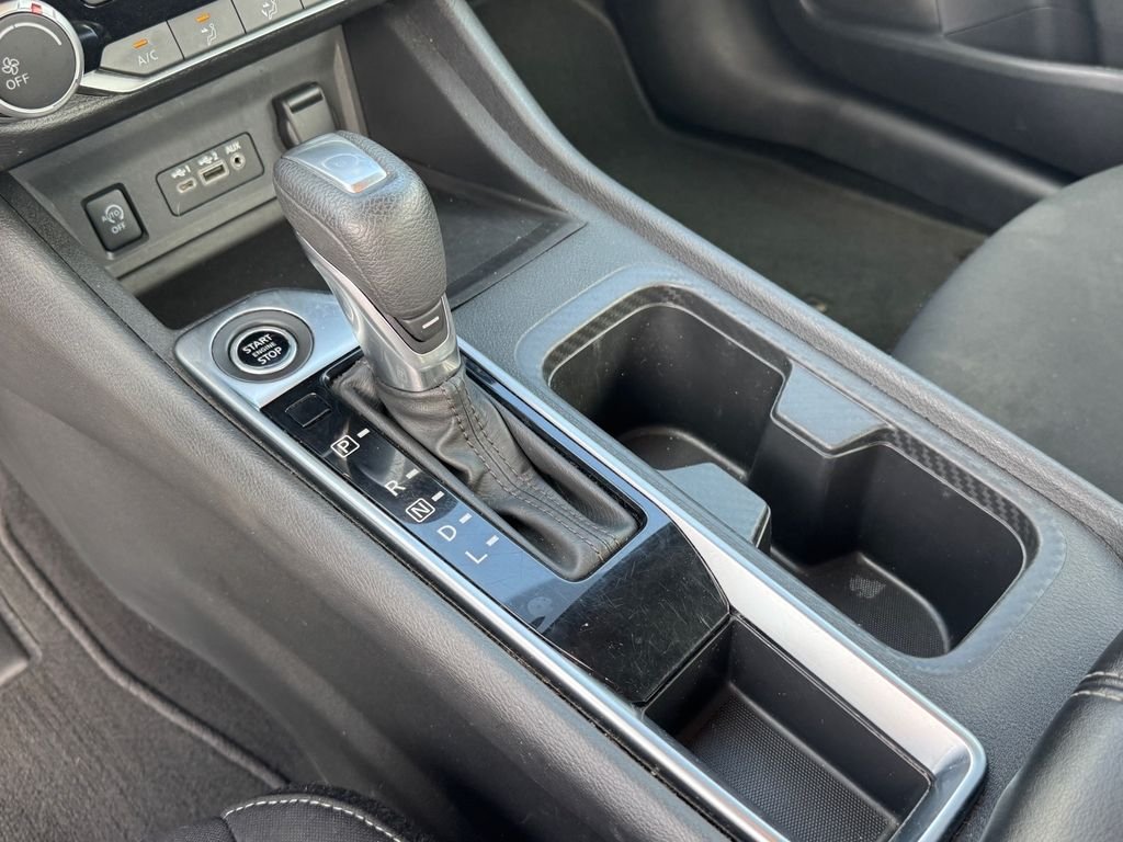 Used 2024 Blue Nissan SV image 21
