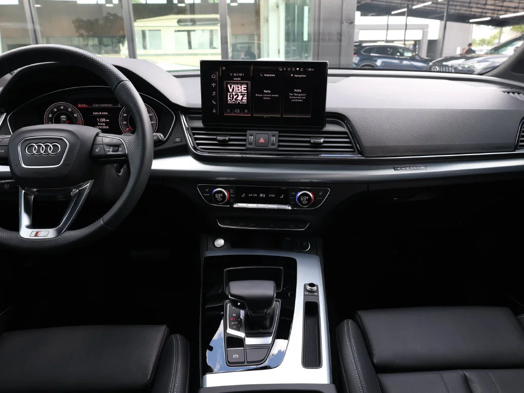 Used 2024  Audi 45 S line Premium Plus image 27