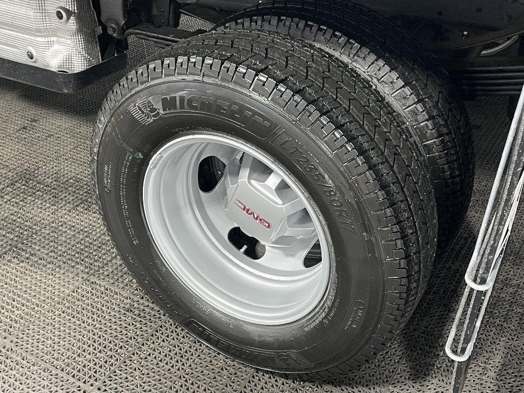 2026 GMC Sierra 3500HD Pro - Photo 14