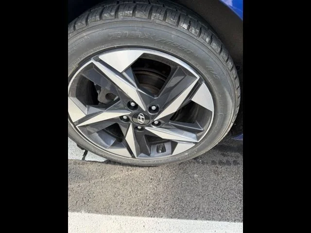 Used 2023 Blue Hyundai SEL image 14