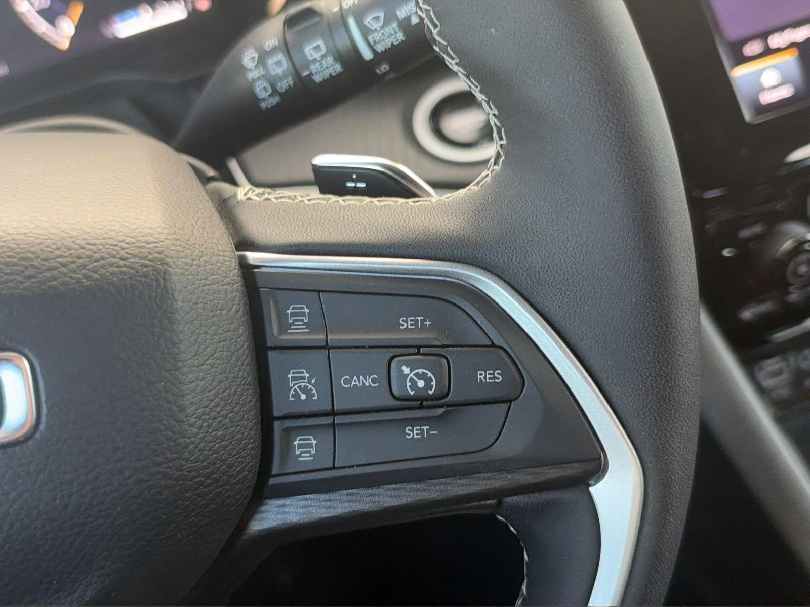 Used 2024 Silver Zynith Jeep Laredo X image 20