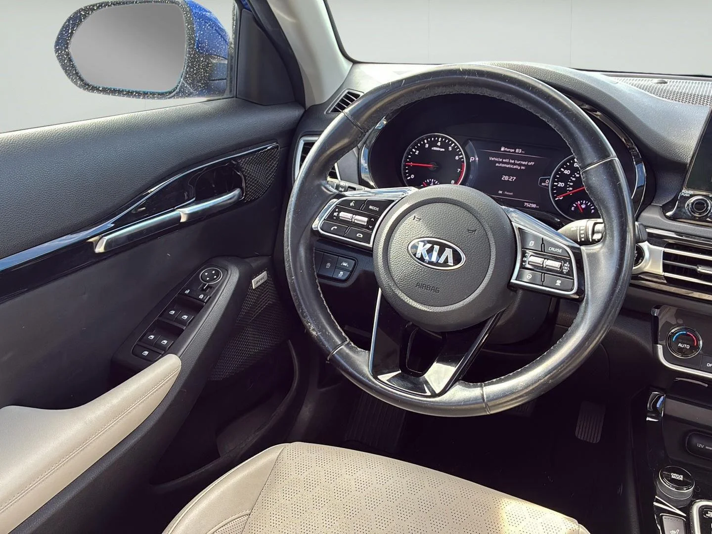 Used 2021 Neptune Blue Kia SX Turbo image 17