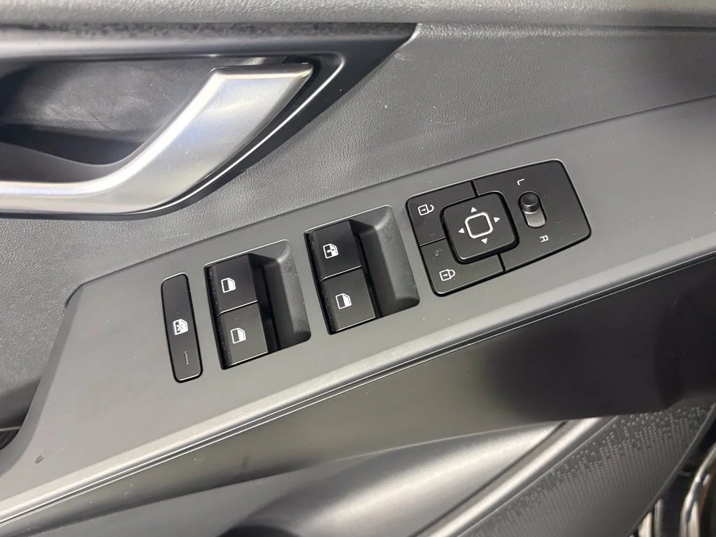 Used 2025 Black Kia LX image 14
