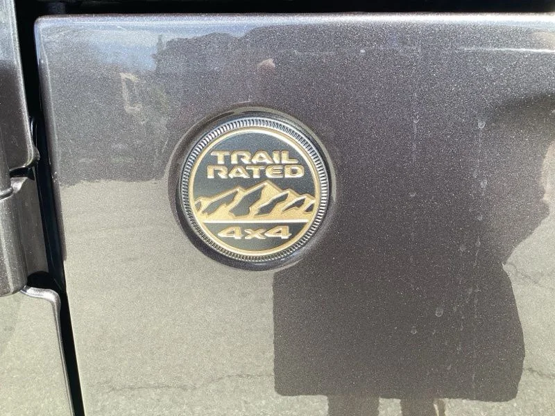 New 2026 Granite Crystal Metallic Clear-Coat Exterior Paint Jeep 85th Anniversary Edition image 11