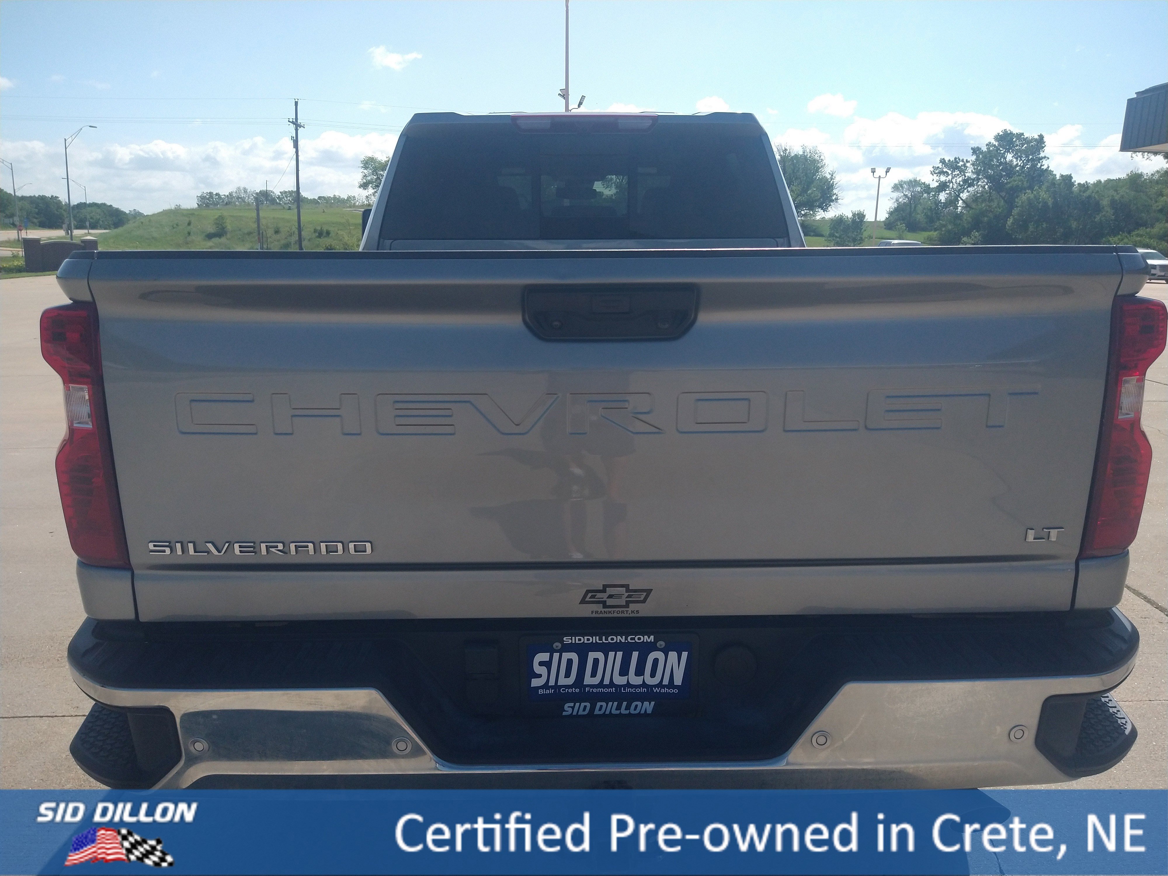 Used 2025 Sterling Gray Metallic Chevrolet LT image 15