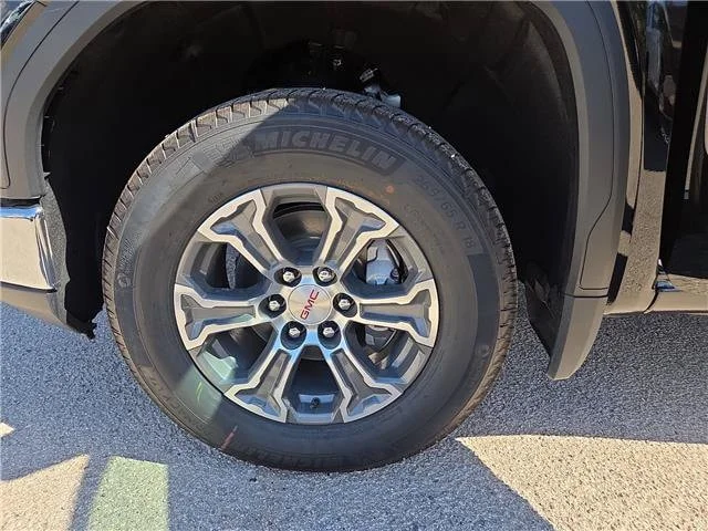 New 2026 Onyx Black GMC SLT image 16