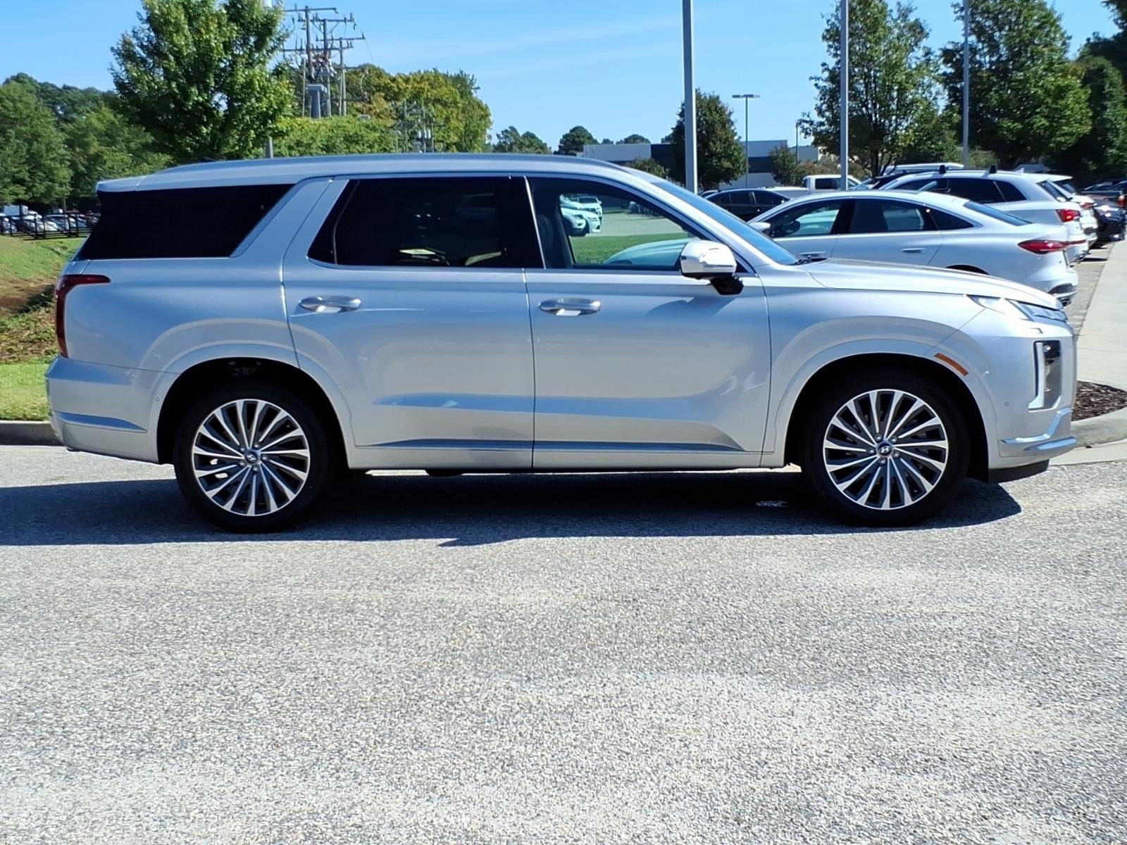 Used 2024 Typhoon Silver Hyundai Calligraphy image 7