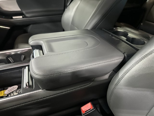 New 2026 Stone Blue Metallic Ford Active image 28
