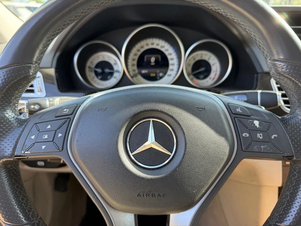 Used 2014  Mercedes-Benz E 350 image 31