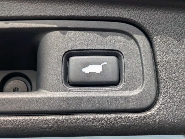 Used 2017 Gray Honda Touring image 13