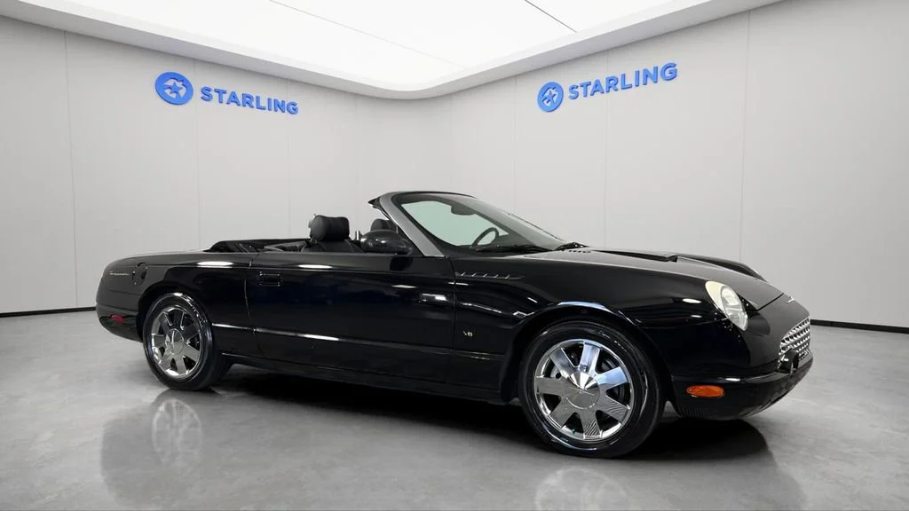 Used 2003  Ford Deluxe image 7