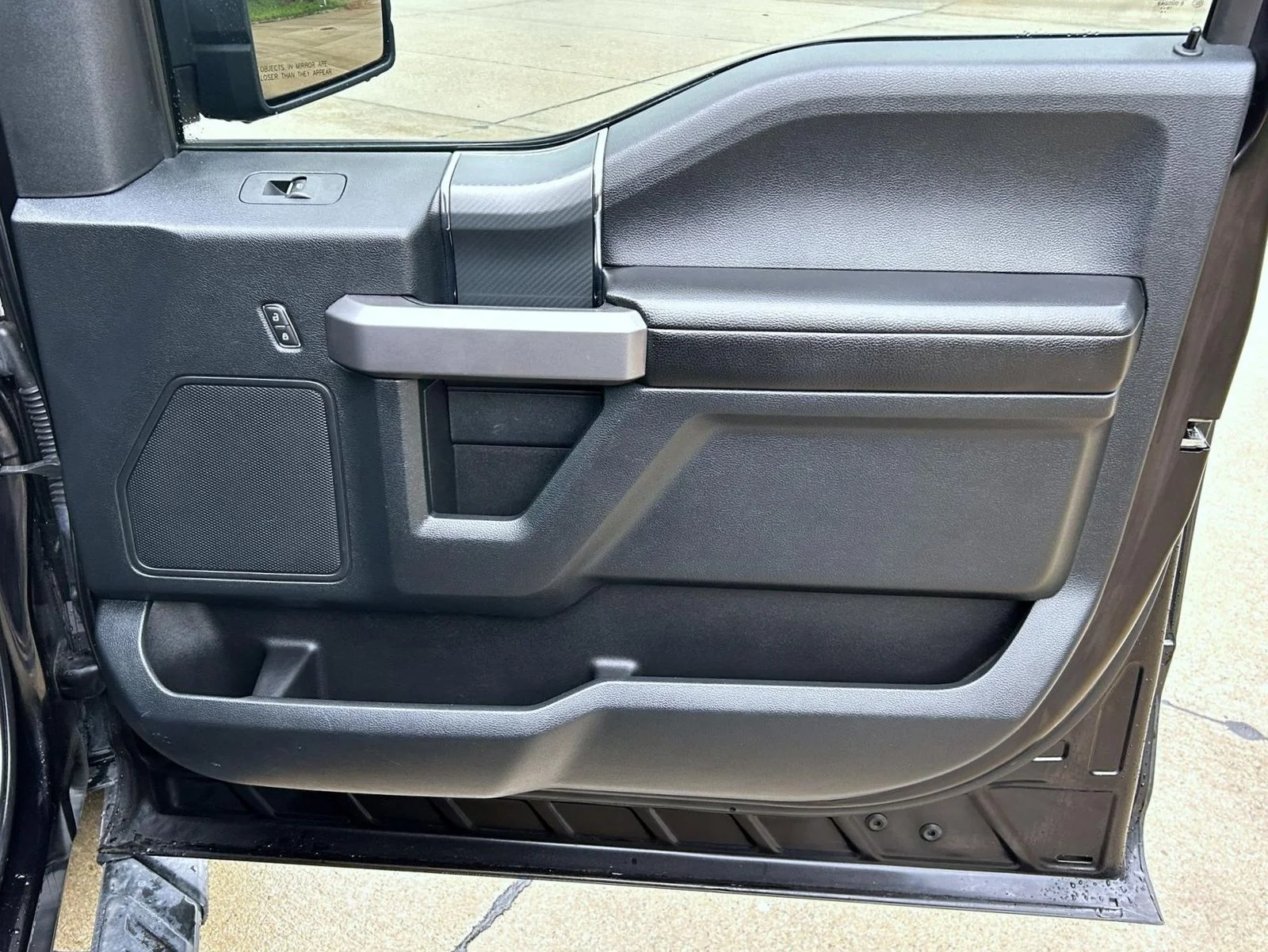 Used 2020 Black Ford XLT image 16