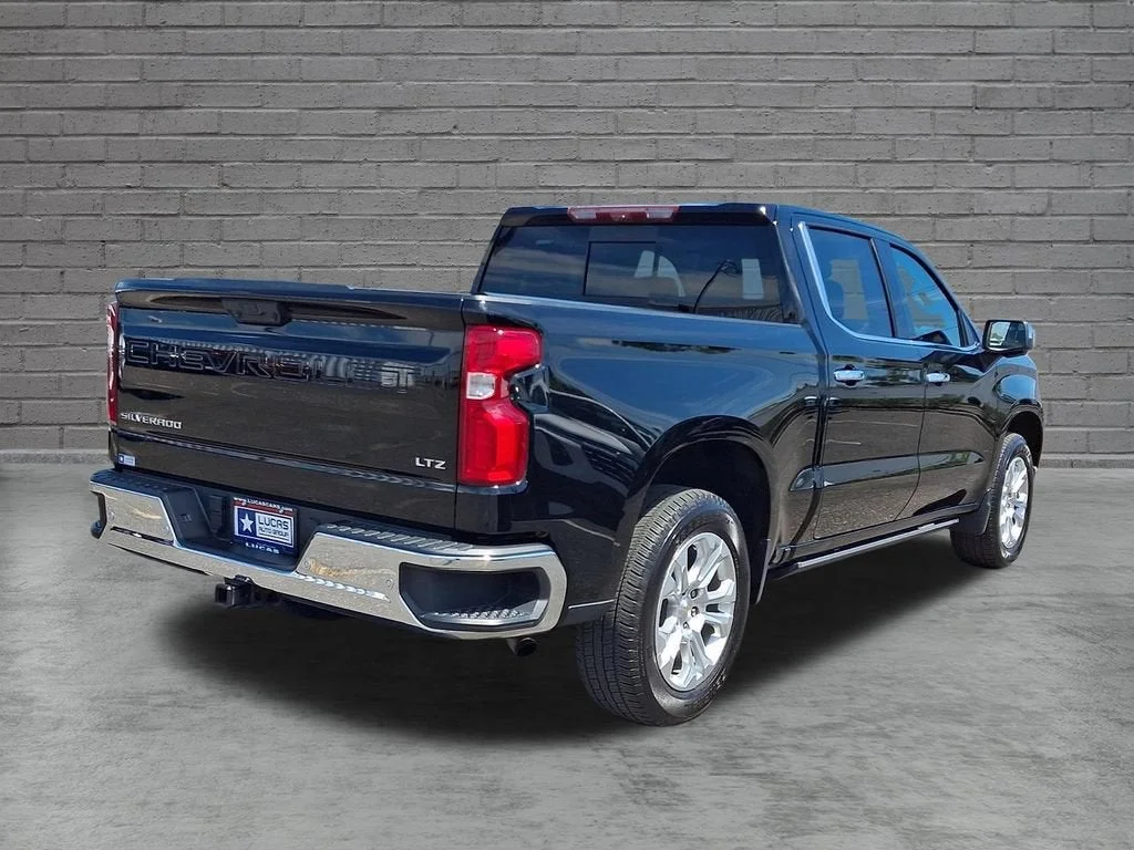 Used 2024 Black Chevrolet LTZ image 40
