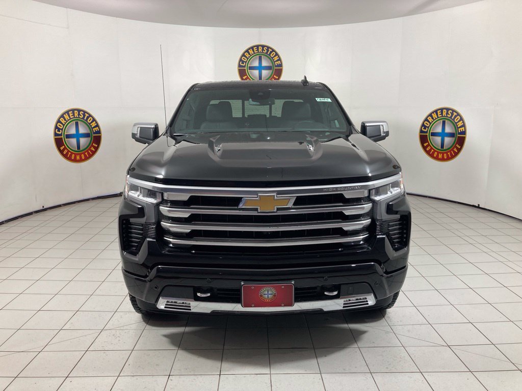 New 2026 Black Chevrolet High Country image 16