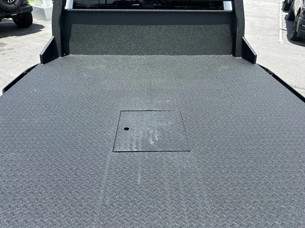 Used 2015 White Chevrolet Work Truck image 10