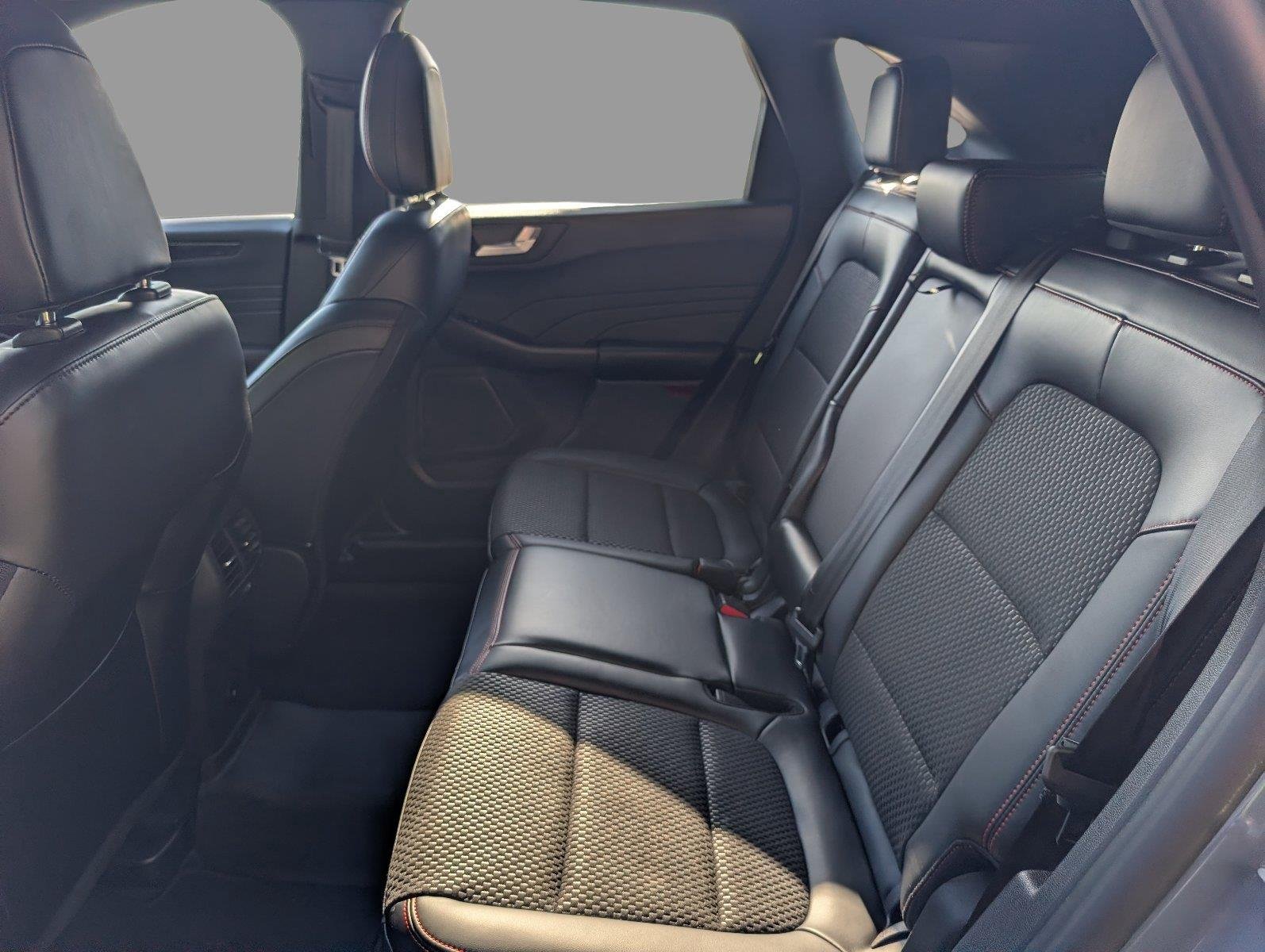 Used 2024 Vapor Blue Ford ST-Line image 35