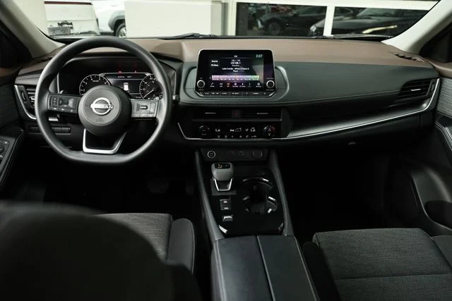 Used 2023 Gun Metallic Nissan SV image 24