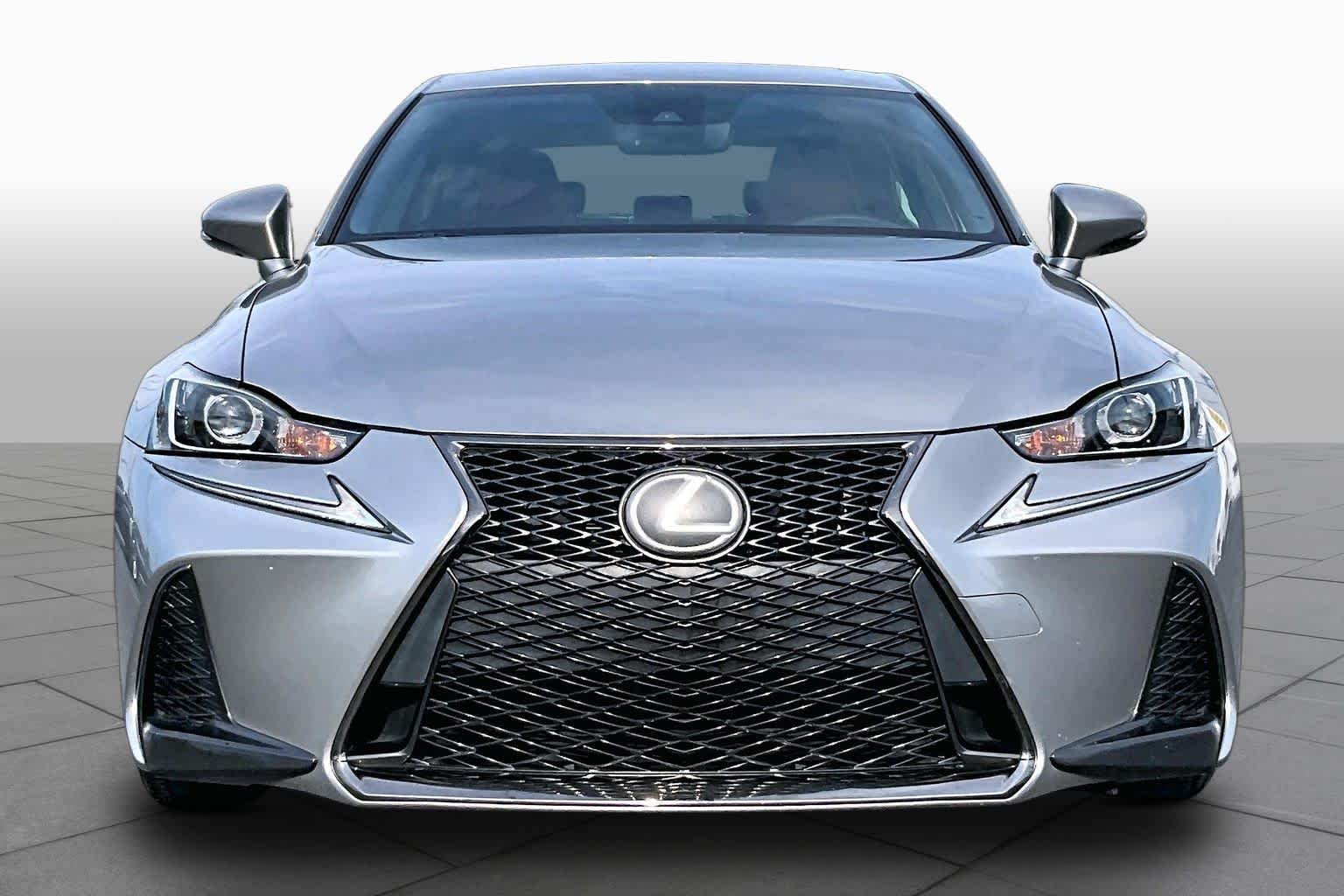 Used 2017 Atomic Silver Lexus  image 4