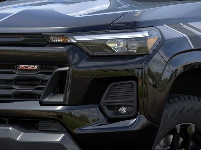 2025 Chevrolet Colorado Z71 - Photo 10