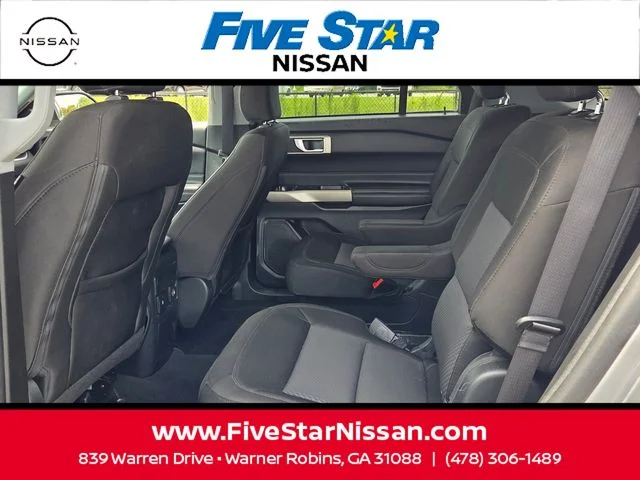Used 2023 Silver Ford XLT image 5