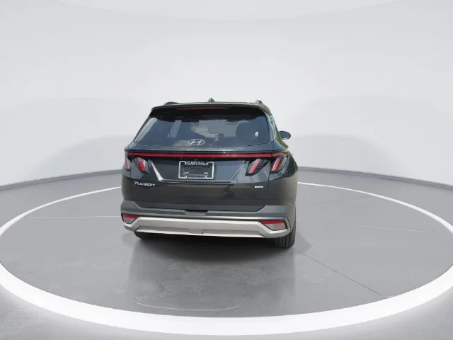 Used 2025 Black Hyundai Limited image 7
