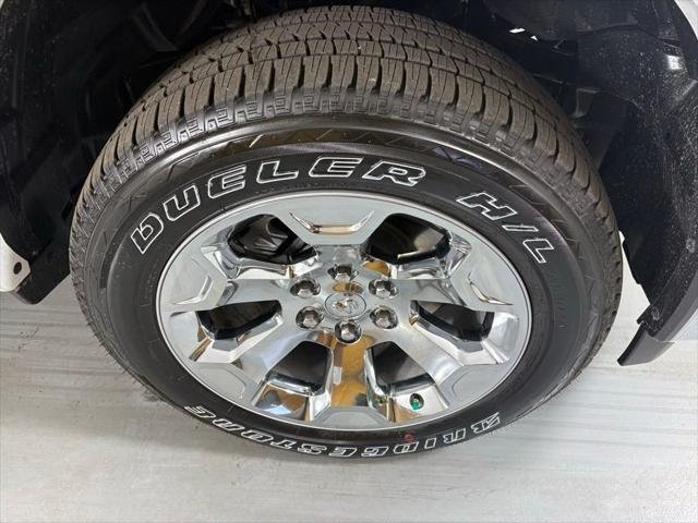New 2026 Bright White Clear-Coat Exterior Paint RAM BIG HORN image 10