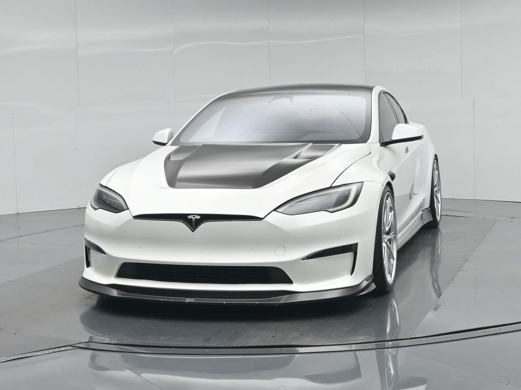 Used 2022 White Tesla Plaid image 54