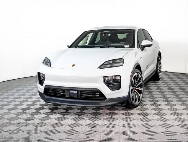 2026 Porsche Macan Electric 4S