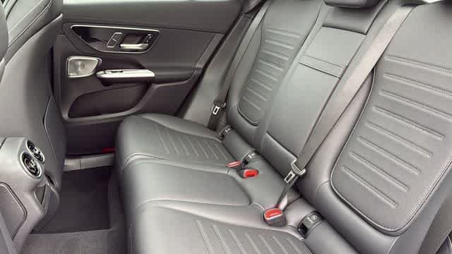 Certified Used 2026 Polar White Mercedes-Benz GLC 350e image 31