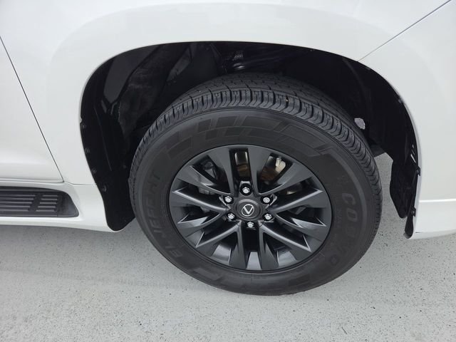 Certified Used 2023 EMINENT WHITE PEARL Lexus 460 image 10
