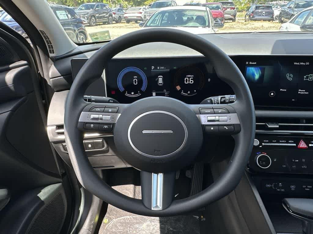 New 2026 Hampton Gray Hyundai SEL FWD image 18