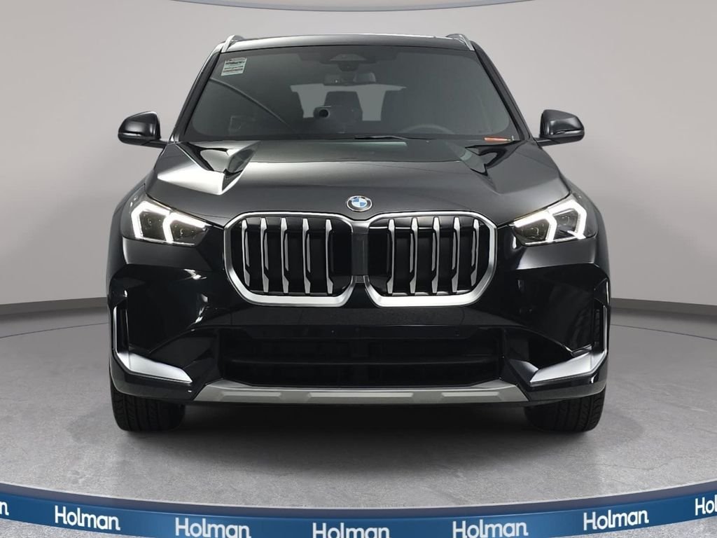New 2026 Black Sapphire Metallic BMW xDrive28i image 2
