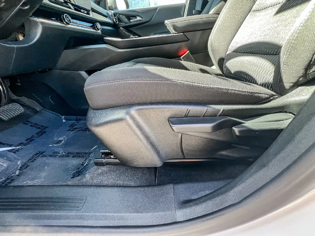 Used 2026 White Chevrolet LT image 20