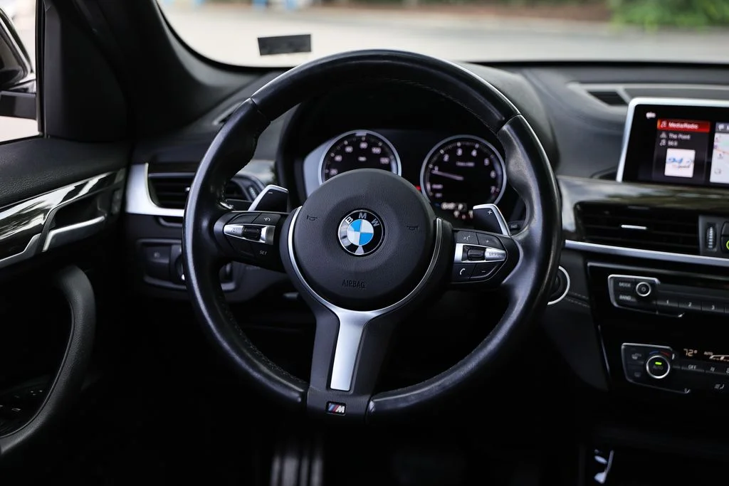 Used 2021 Alpine White BMW xDrive28i image 26