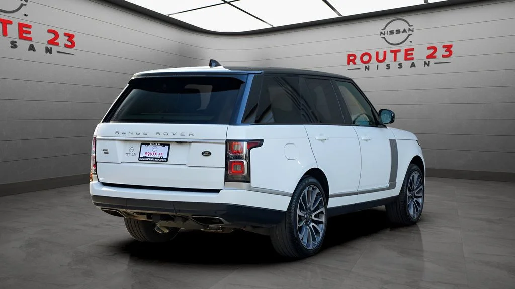 Used 2022 White Land Rover Westminster image 7