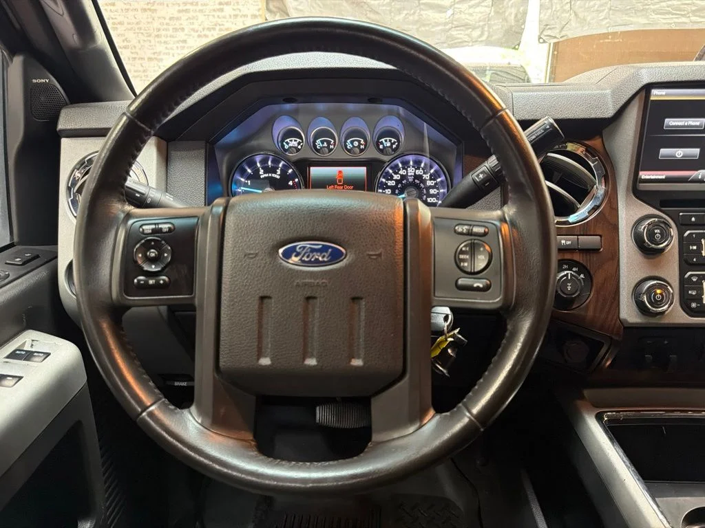 Used 2015 Tuxedo Black Metallic Ford Lariat image 19
